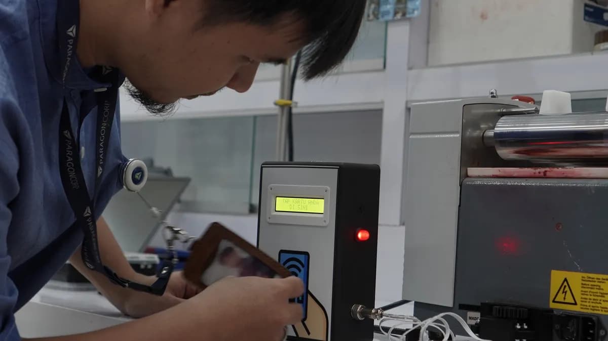 RFID device untuk akses mesin RnD